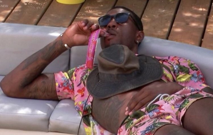 LilySteel6's tweet photo. #loveisland don’t know about u but i’m here for sexy drama not bake off https://t.co/4U4Okbrmg2