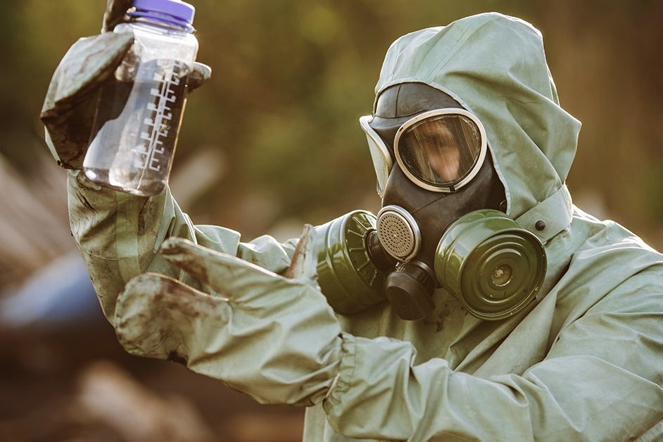 AGazetarES's tweet photo. 🔴 URGENTE

Níveis altos de radiação previstas para a Grande Vitória   [ https://t.co/16SlstZXyA ]

Uma grande nuvem tóxica prevista para contaminar o ar da região amanhã. Cientistas afirmam que a presença de Jair Bolsonaro e Gusttavo Lima estão diretamente ligadas ao fenômeno. https://t.co/wtPv26W3bt