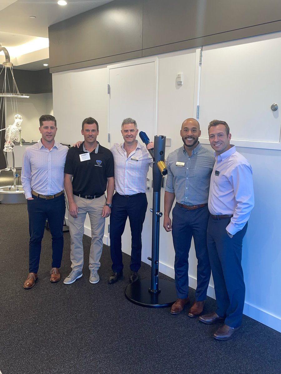 ProdigySurgical's tweet photo. Prodigy soaking it all up at orthopedic trauma rep training! https://t.co/fyOKAc2xhI