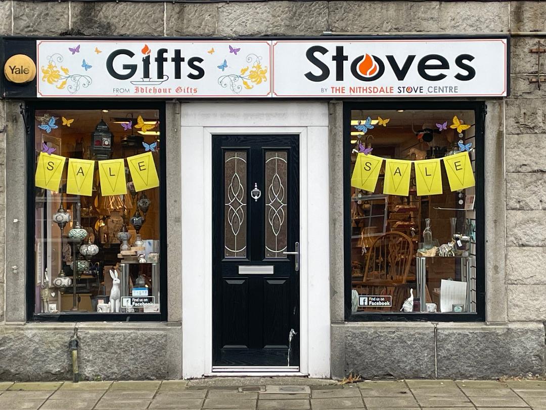 The shop will be open tomorrow 10am-1pm will all stock reduced by 25-50% #giftshop #NewtonStewart #clearancesale