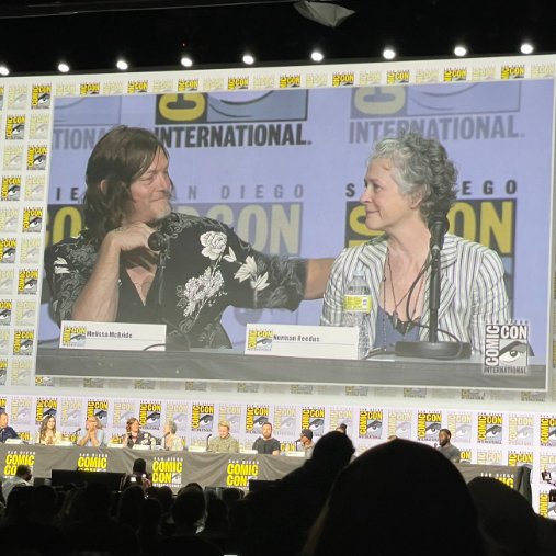 I LOVE YOU !!!! <33333