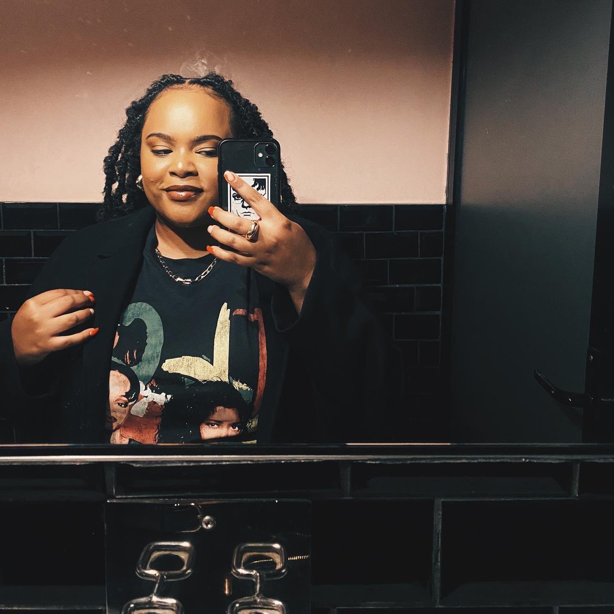 theblackwendy's tweet image. LEO SZN.