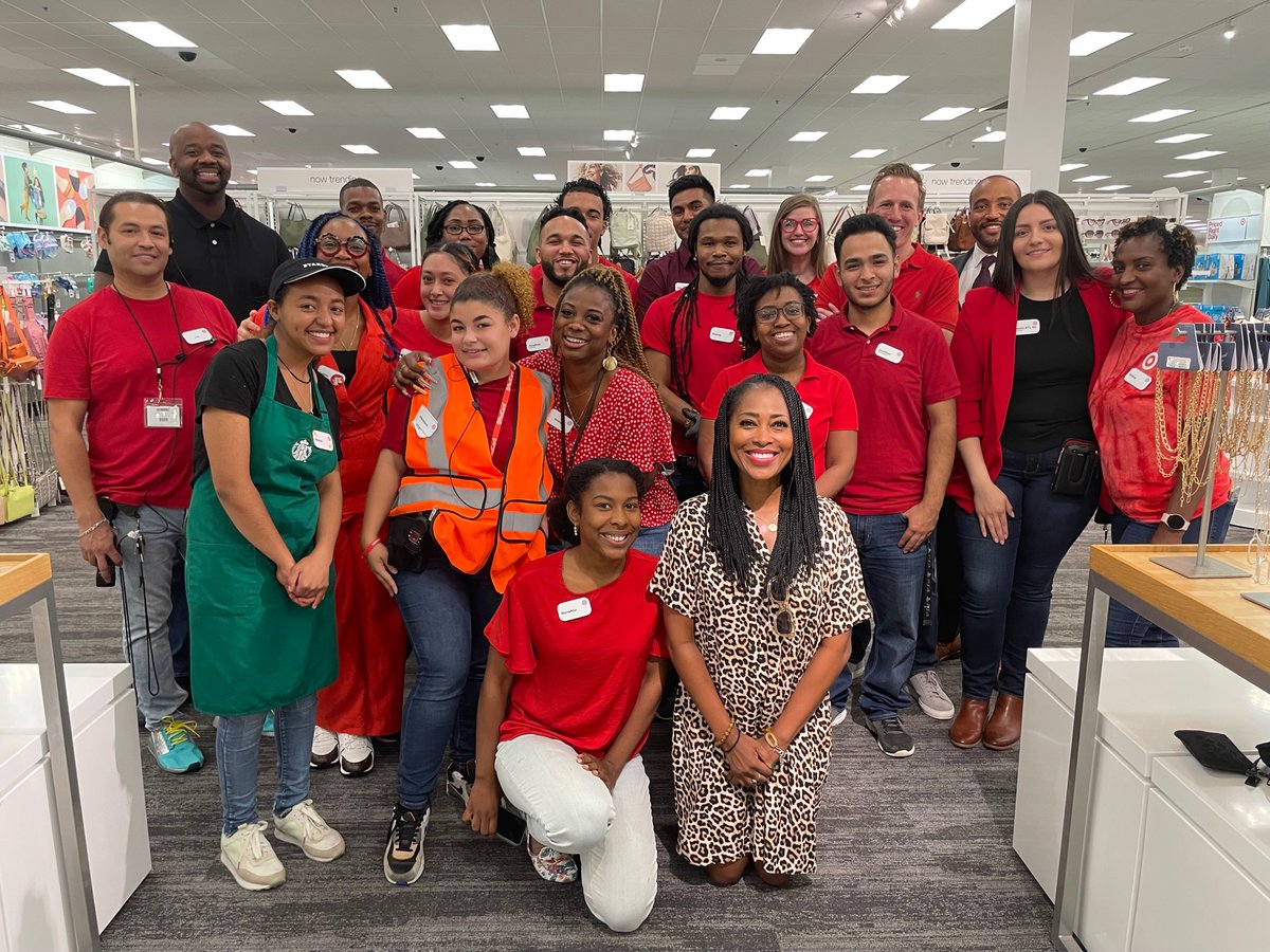 LayshaWard's tweet image. A trip is never complete without a @Target run. Inspired by the impact the team is making in the Maryland and DC area (and beyond)!🎯
