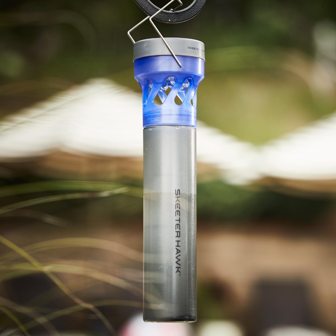 With an advanced bait attractant formula and available refill packs, the Backyard Bait Station is here to keep the bugs away! skh.acgbrands.com/mosquito-bait-… #SkeeterHawk #BackyardBaitStation #PestFree