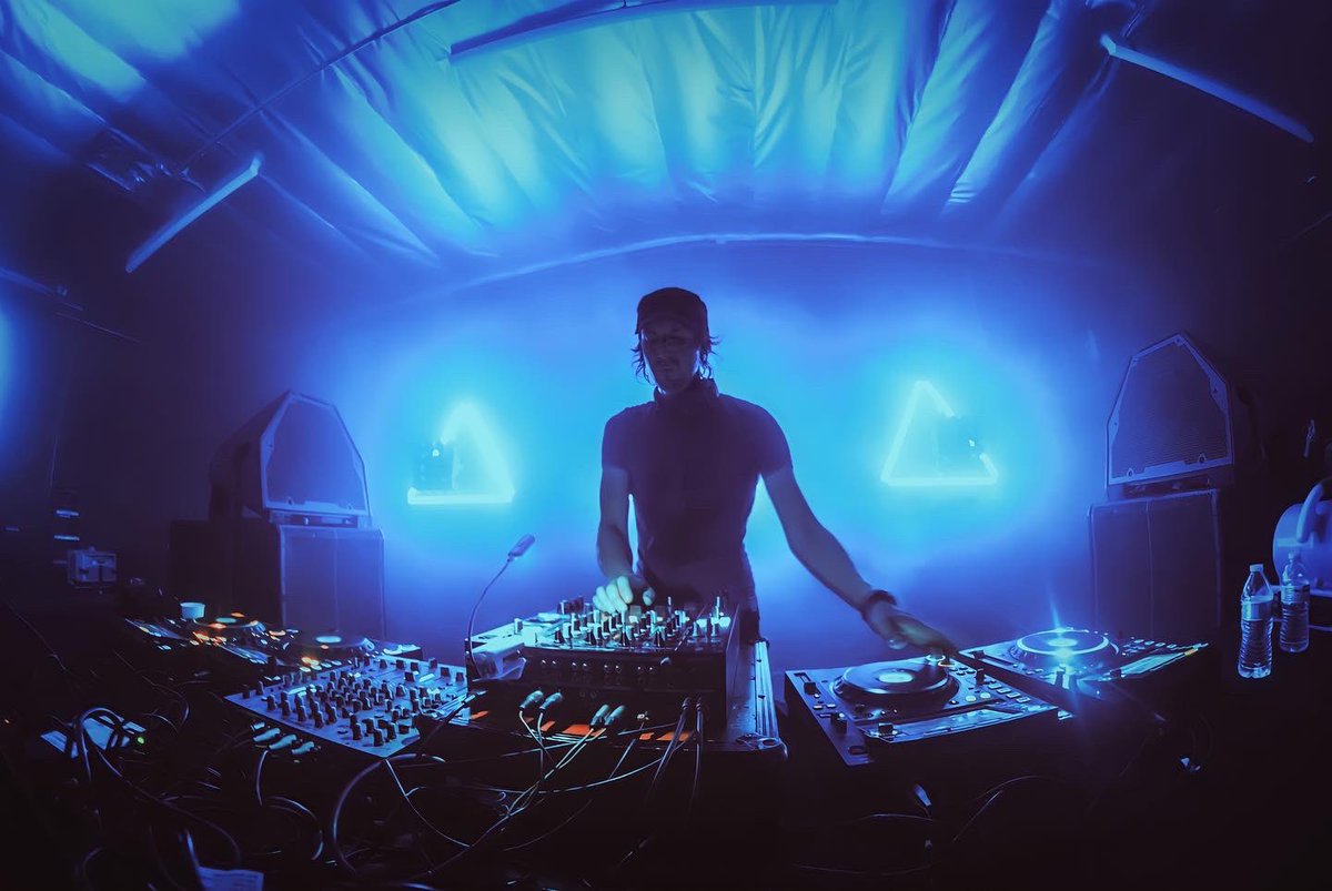 We are still buzzing 🐝 from the journey that <a href="/AshleyPhase/">Ø [Phase]</a> took us on this past Saturday at COMPOUND! 🫠

A true master of his craft, Ø [Phase] had the dance floor under his control from beginning to end… what a vibe!

Thank you Ashley 🙏🏼🖤

📸: <a href="/subjekmedia/">SubjekMedia</a>