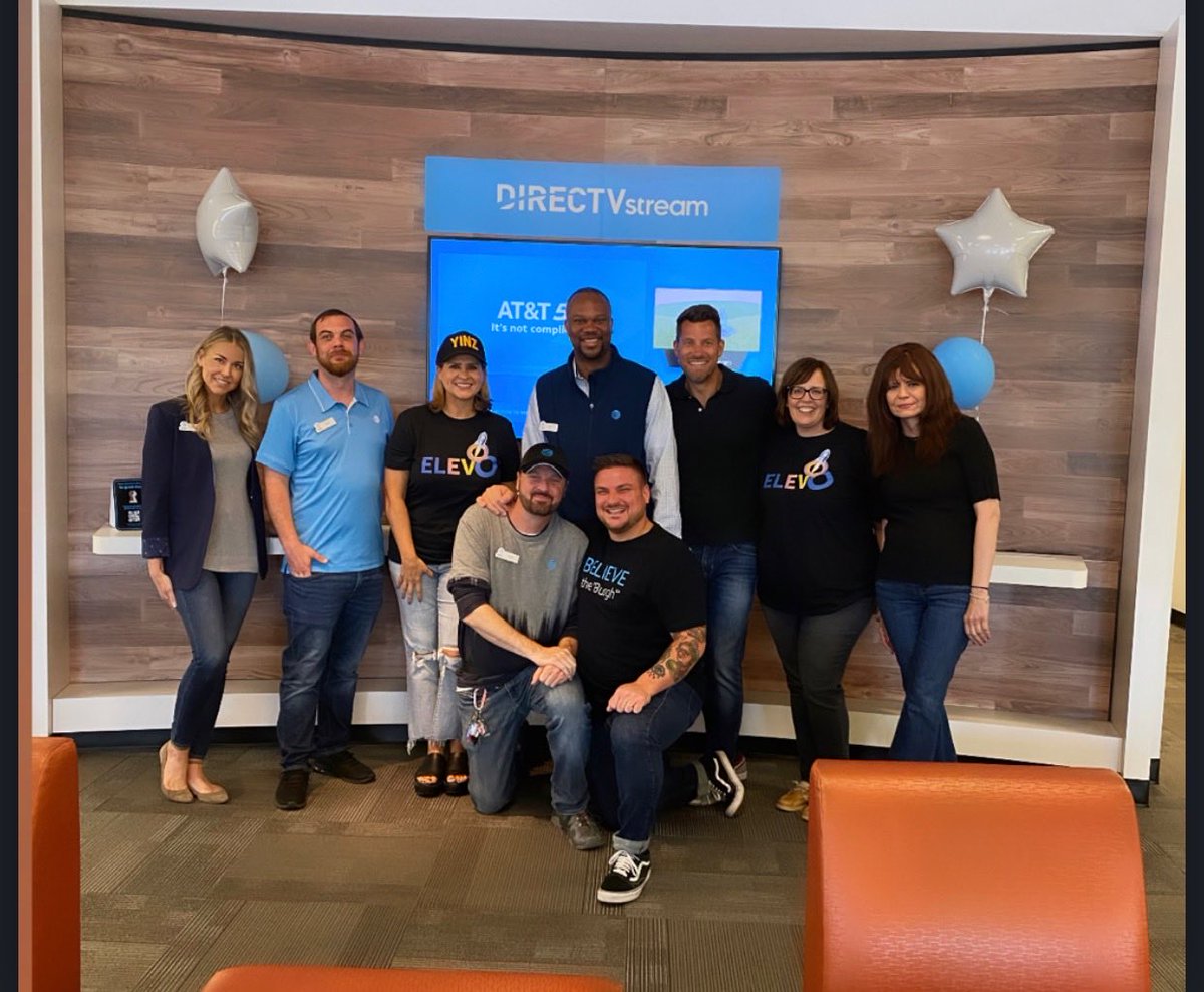 ⁦ Our  VPGM Keron Inc. spending quality time with us at the #LegendBerry. Priority 1-2-3  #customerservice #Focus #Backtoschool   <a href="/kuhn3/">Kevin Kuhn</a>⁩ ⁦<a href="/keroninc/">Keron Incarnato</a>⁩ ⁦<a href="/vaBILLios/">Vasilios K</a>⁩ ⁦<a href="/ATT/">AT&T</a>⁩ ⁦<a href="/gilbyfc/">gilby</a>⁩ ⁦<a href="/__ELEV8/">sad</a>⁩