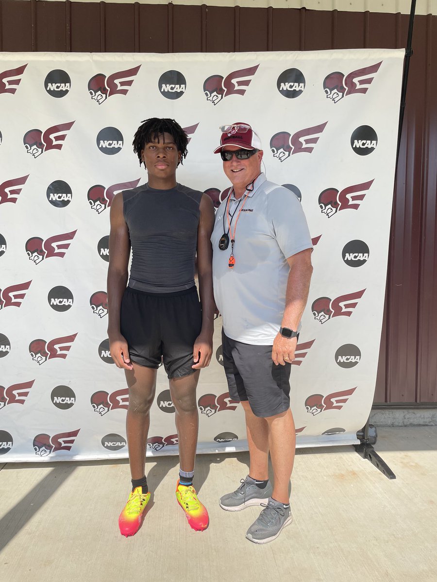 ChristianGass4's tweet photo. After a great camp I am blessed to receive a offer from Erskine College @CoachCawthon @Coach_Iverson @RivalsJohnson @RecruitGeorgia @FleetFB @Shapboyd https://t.co/rLjZhZHHOV