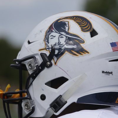 #AGTG After a great conversation with <a href="/CoachWillStrong/">William Affognon</a> I’m blessed to say I’ve received my 2nd offer from <a href="/BeloitBucsFB/">BeloitBucsFootball</a> 🏴‍☠️!
<a href="/DemarcusHarri01/">Coach Harris</a> @Yogi_CoachG <a href="/CoachEShon/">Coach Eric Shon</a> <a href="/SkeeterRecruits/">USVSUS</a>