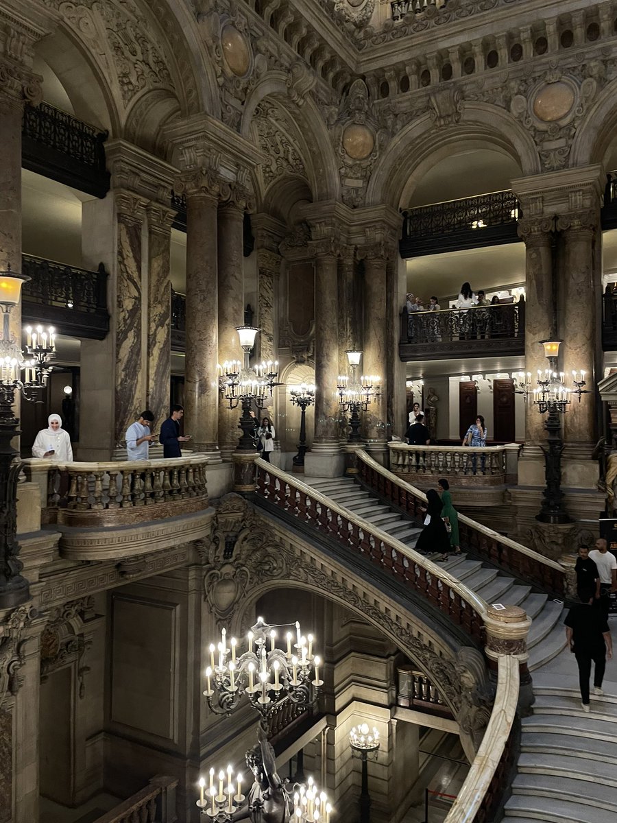 مطر وباريس وابو نورة ❤️