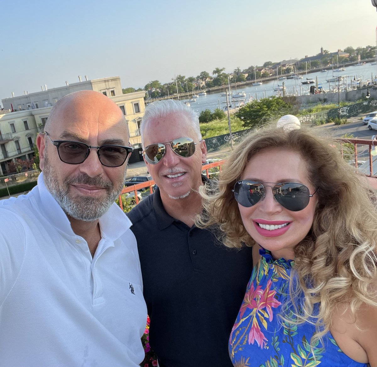 acnnews's tweet photo. ACN ❤️ NY. More moments of recognition, training and connection from the NYC Regional with ACN Influencers Renata Krumer &amp; Boris Glickstein and special guest Mike Kane. #WeAreACN #acnisback #ACNOntheRoadAgain https://t.co/djYSHyap5a