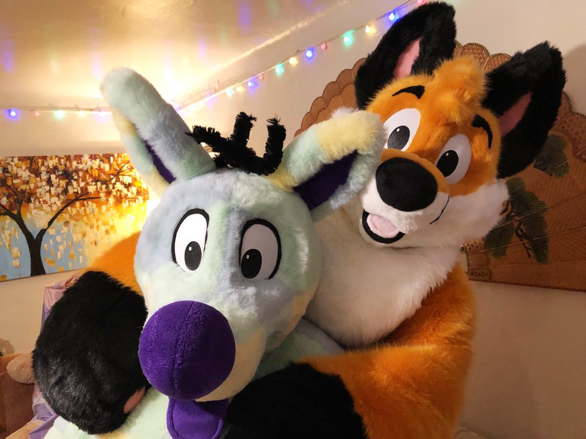 I found myself a Woozle
They come in ones and twoosels
Twice the fun to share on Fursuit Fri - Fri - Fri 🎶

🧵 <a href="/woozleplush/">Wooz</a> 
✂️ <a href="/thefuzzfactory/">The Fuzz Factory</a> #FursuitFriday