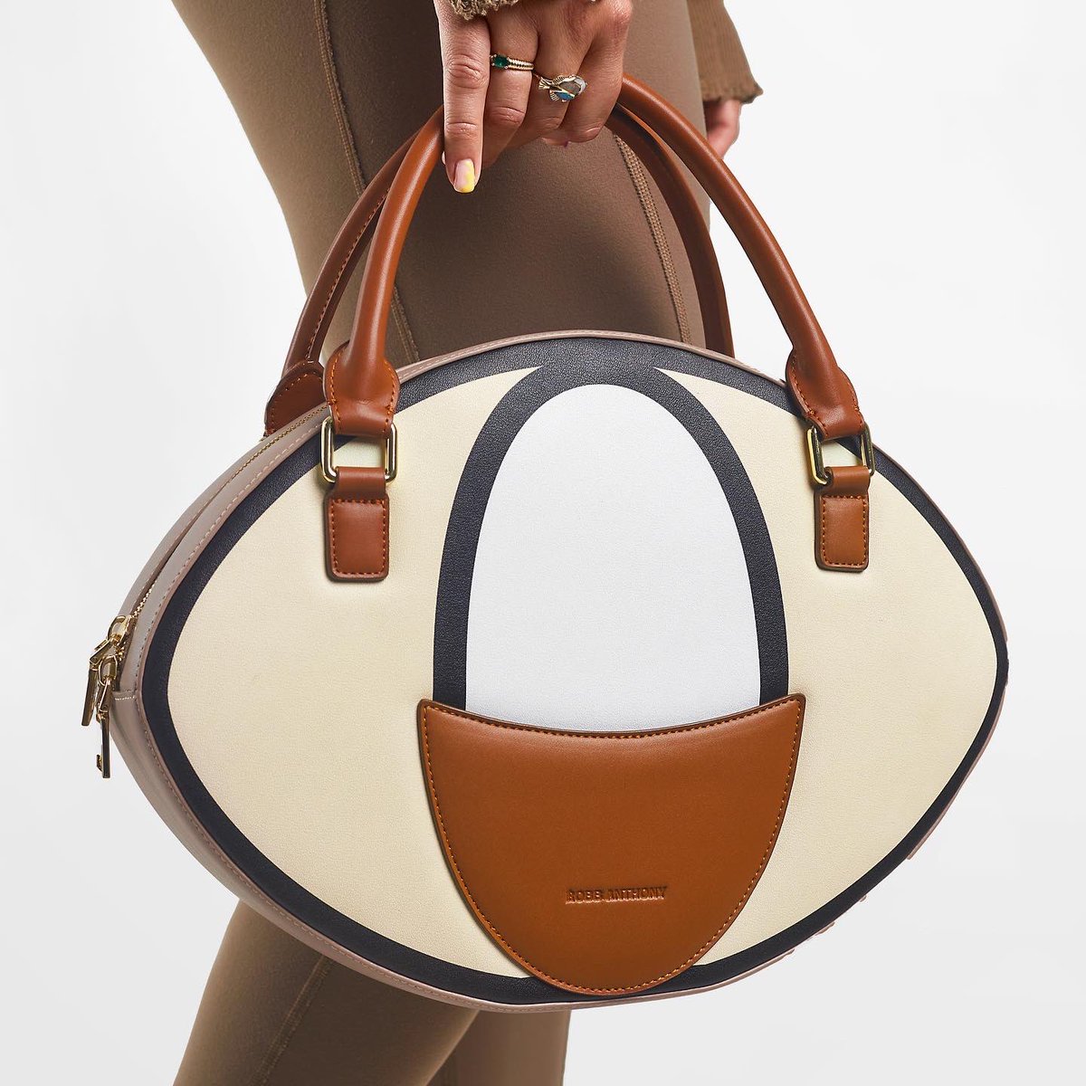 Robb Anthony tweet media