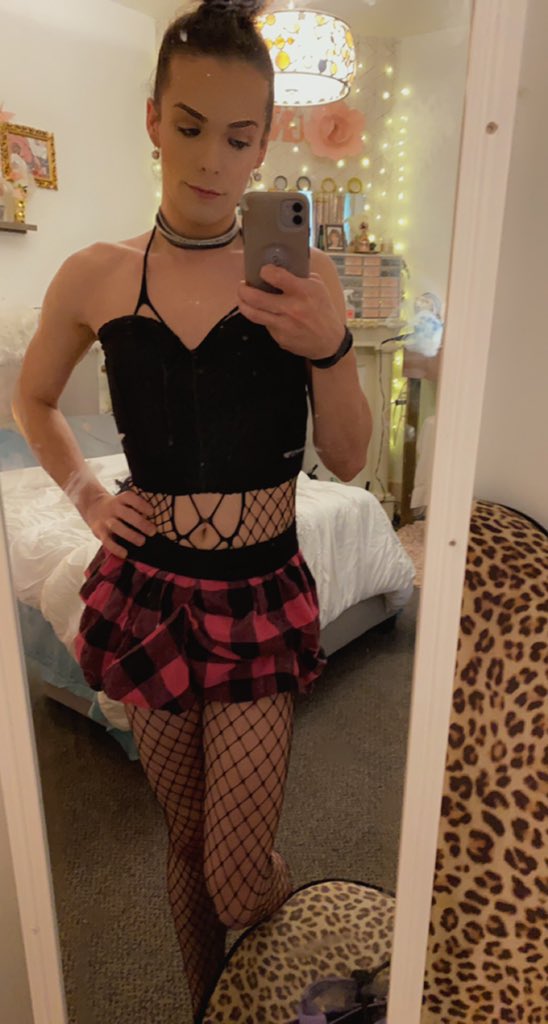 BrookeZanellXXX's tweet photo. Y’all go follow our girl @TSPlatinumJade , she’ll be making her debut in Lexington, Kentucky on August 5th 2022  at the Kentucky T-Parties at French Connections on Winchester Rd Doors open at 8 https://t.co/SJPdW6hCLX
