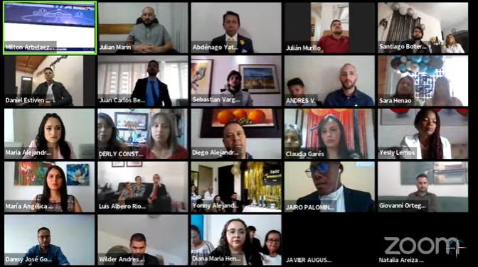 SoyUCN's tweet photo. #GradosUCN Nuestra Educación Virtual con Sentido Humano se refleja en cada uno de nuestros #EstudiantesUCN #CatólicaDelNorte #UCN25Años #RevolucionandoLaEducación
¡Qué nota estudiar desde cualquier lugar! https://t.co/20TXNvo9DG
