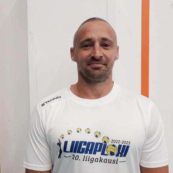 Tervetuloa tiistaina 26.7. Pihtipudas-saliin seuraamaan avoimia harjoituksis, jossa uusi päävalmentaja Kim Buchwald esittäytyy noin klo 17.30 jälkeen. Voit noutaa ostamasi kausikortin tai hankkia sen illan aikana.