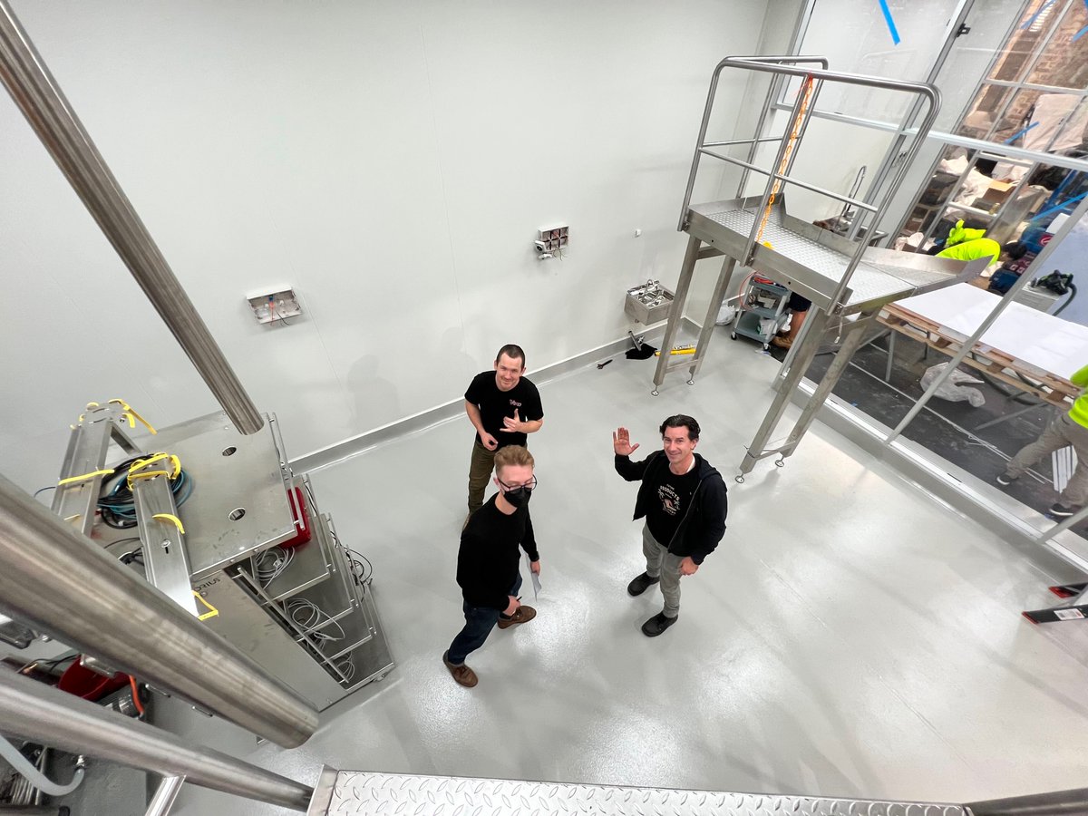 Want to help operate the first commercial cultured meat factory outside of Asia? <a href="/itsjustvow/">Vow</a> hiring for our first food safety hire now: vowfood.com/jobs/head-of-f…