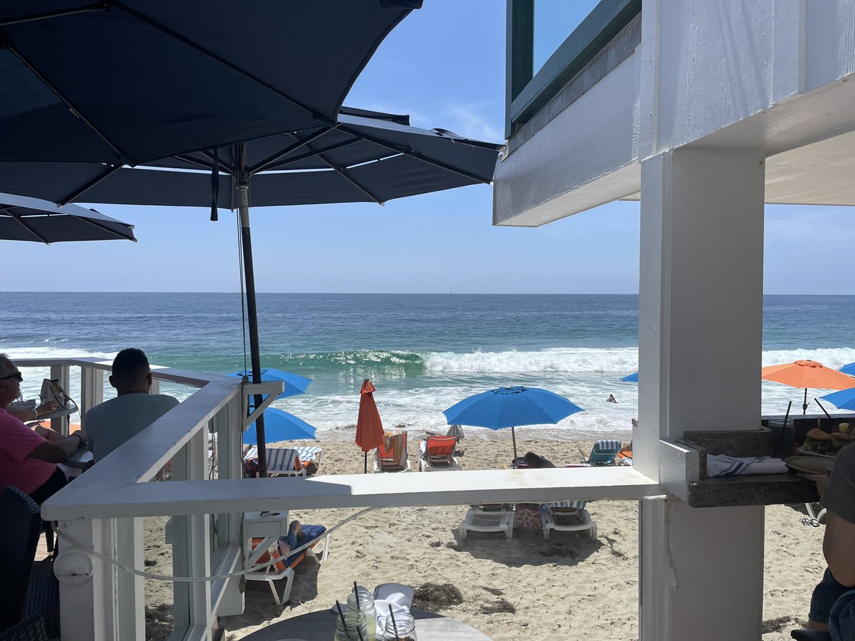 JeffSauer96's tweet photo. Landed in Cali for PGF and this was the Day 1 lunch stop. This doesn’t suck! #lagunabeach https://t.co/39gXZUlOOJ