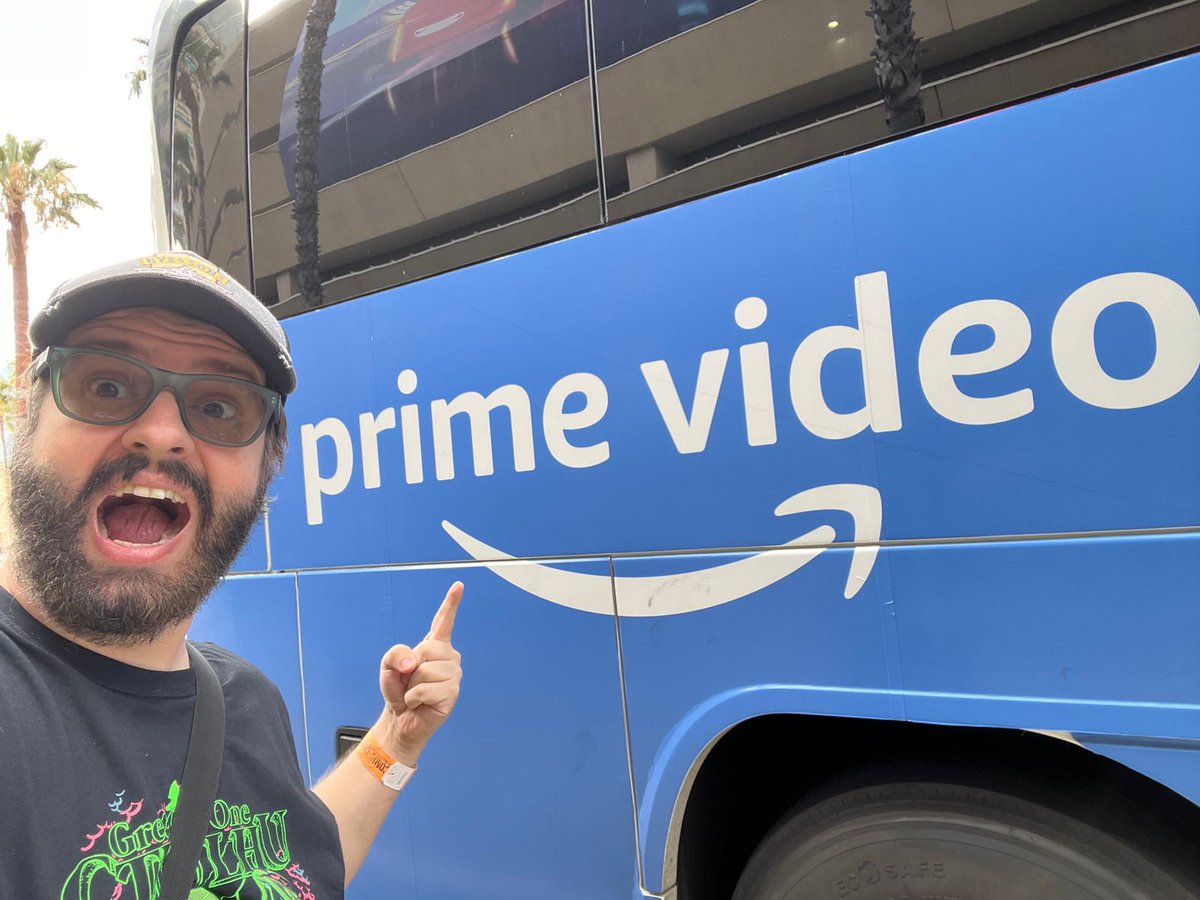 jovemnerd's tweet photo. Se você curte mistério, ação e suspense, então corre no @PrimeVideoBR porque já está disponível a nova série A Lista Terminal, baseada nos livros do escritor Jack Carr. Clica já no link e vai correndo conferir 🤜https://t.co/aYesQlQgHg
#AListaTerminal #publicidade https://t.co/wKY2eZr4z0
