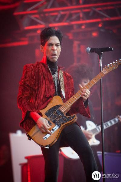 BoppingElf77's tweet photo. FRIDAY STANK FACE
#Prince #Funky #FunkyFace #StankFace #Guitarist #GuitarGod #GuitarFace #Sziget #Prince4Ever #Live https://t.co/E1fIJ5vnSS
