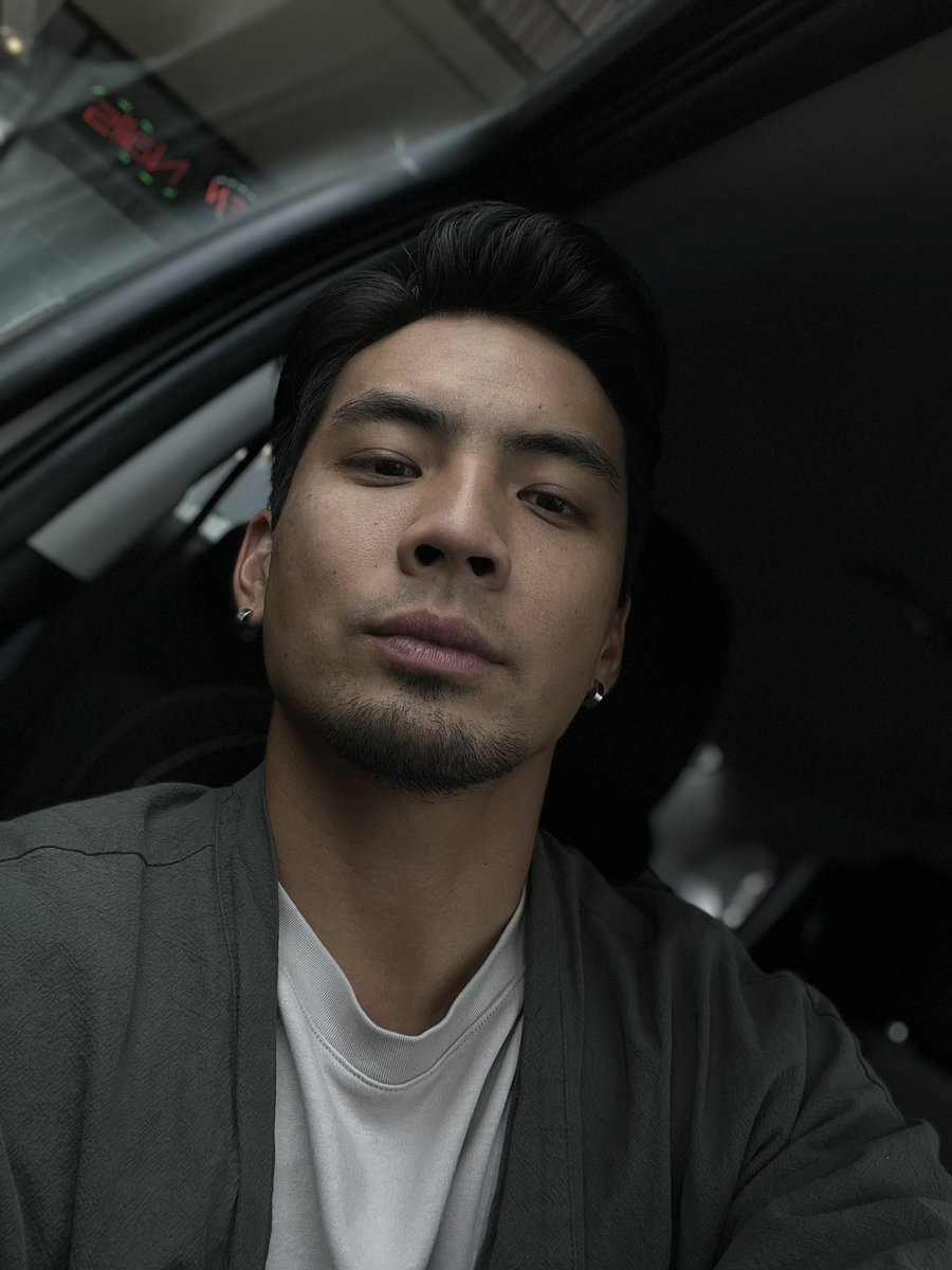 Geki Nitoh tweet media