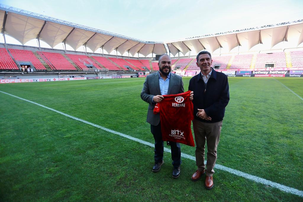 🎥 Subsecretario <a href="/EduardoVergaraB/">Edυαrdo Vergara B ོ</a> inauguró el nuevo Sistema de Televigilancia en el estadio Nelson Oyarzún de #Chillán junto al Alcalde <a href="/BenaventeCamilo/">Camilo Benavente</a>, inversión para la #seguridad de los asistentes al recinto donde juega de local <a href="/nublenseSADP/">Deportivo Ñublense</a> ⚽