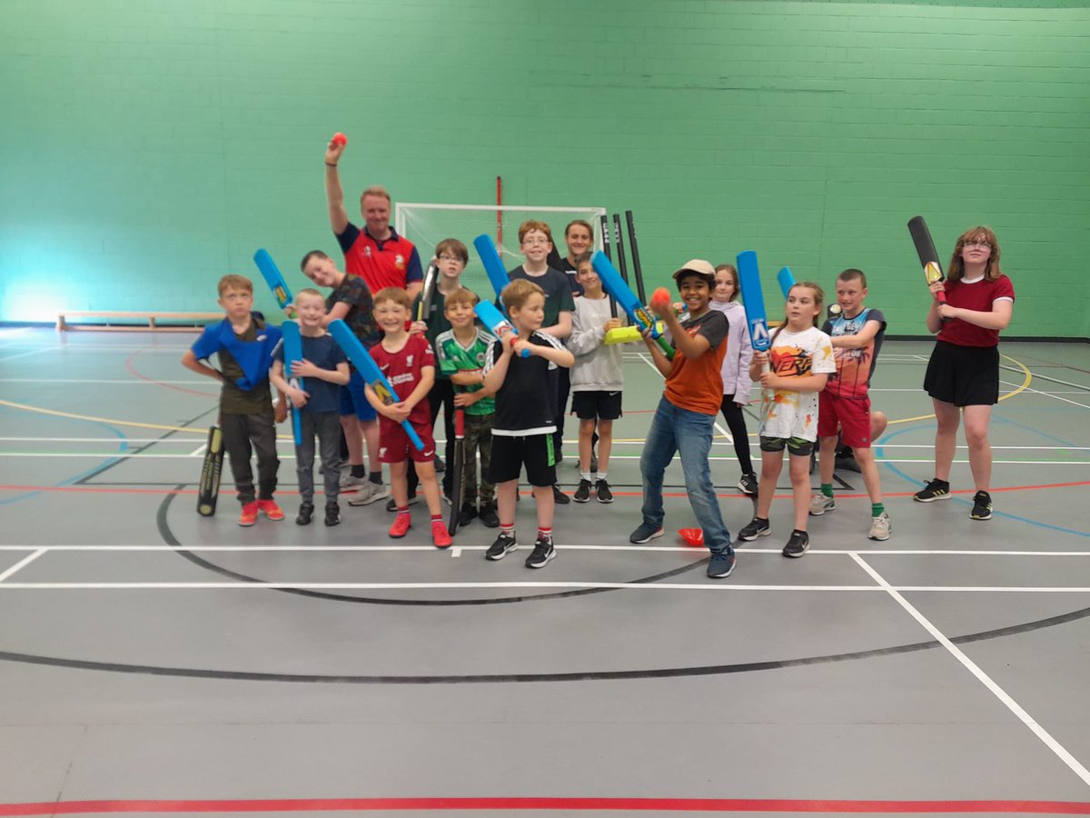 WECSHDundee's tweet photo. We had a great week delivering our multi sport camp at Harris Academy. Thank you to all for attending, we had great fun! 🙌

Huge thanks to the coaches from @RiversideWstEnd, @WELTC_Dundee, @harris_hawks and @kinlochcc for their fantastic delivery of fun activities this week 👏 https://t.co/XtMIkwy4j6