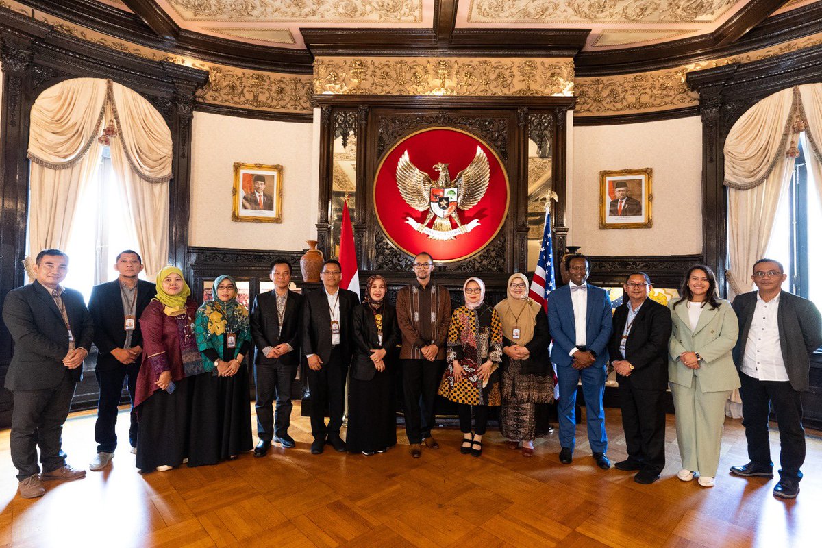 IndonesiainDC's tweet photo. Educational and Cultural Attaché @atdikbudusa, @popyrufaidah, hoped that the program could improve #UINRAFA's ranking as a world class university, especially through generating scientific publications. https://t.co/5w3YbnQ6Lt
