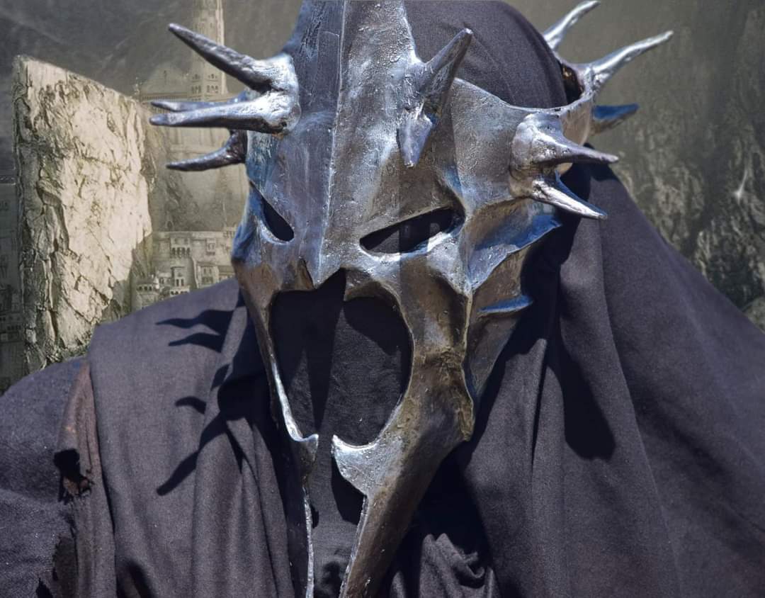 Witch king cosplay is always good fun to wear. My edit of a picture with the Minas Tirith background 

#LordOfTheRings 
#lordoftheringscosplay
#Tolkien 
#lotr 
#peterjackson