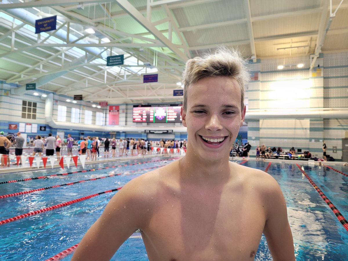 BGSCgators's tweet photo. AWESOME! Max Gottschalk! 400 IM! Dropped 16 seconds for a PR! 2nd Zone cut in one day! Final place: Tied for 8th! #DoIHaveToWarmDown https://t.co/SAd6Fy7lbI