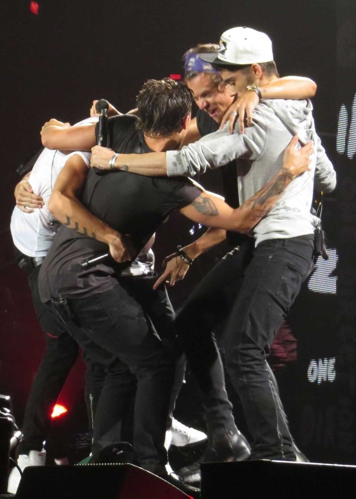 nightdrezm's tweet photo. One Direction sendo uma banda caótica - especial 12 anos
#12yearsofonedirection https://t.co/cczhCZGeBM