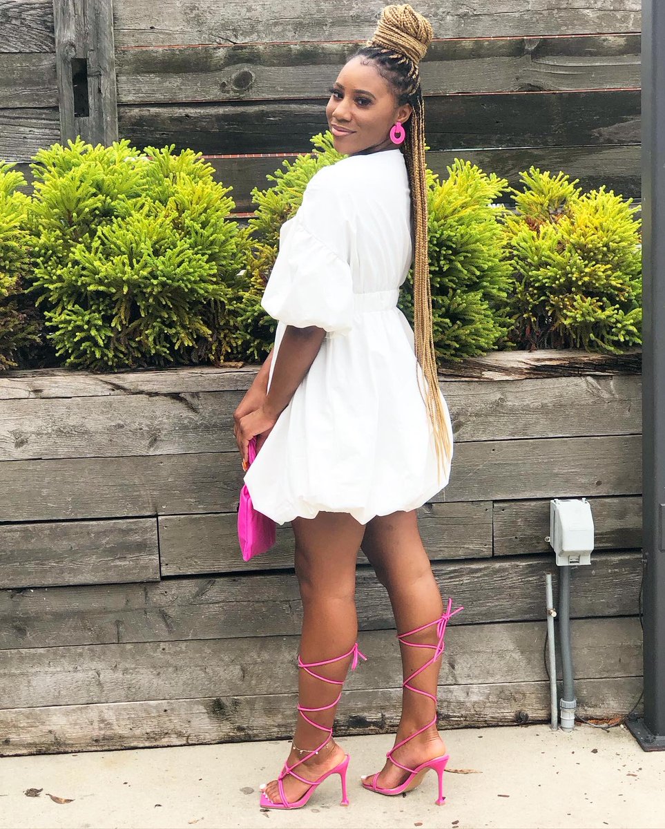 timiashanae's tweet photo. There aren’t many things a mimosa can’t solve🥂 #brunchthings https://t.co/uJFogsFUz2