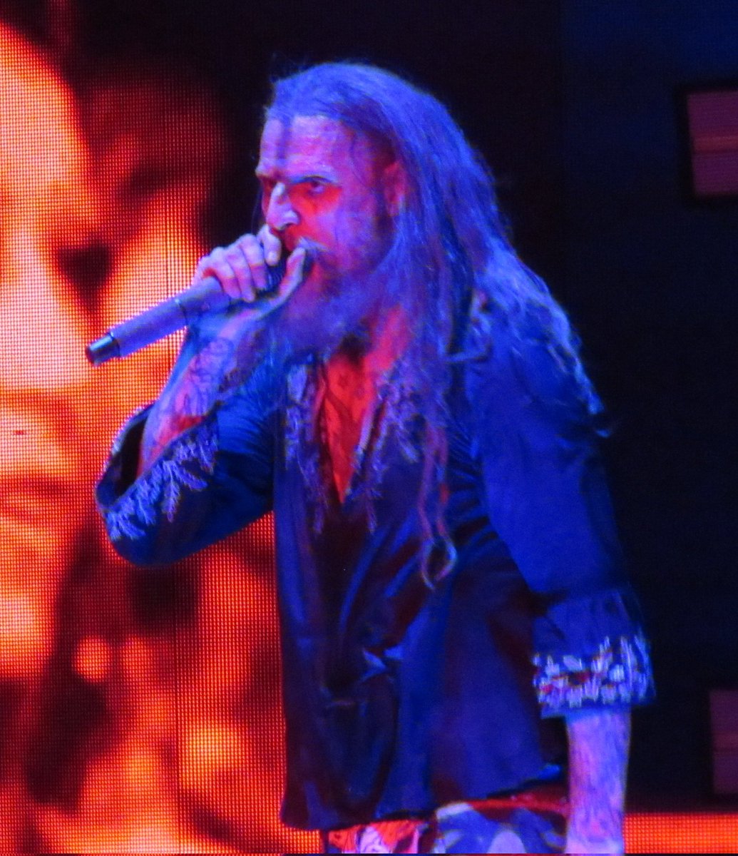 danorush02's tweet photo. Last night @ruoffmusicenter with the #freaksonparade @RobZombie @john5guitarist @PiggyD @gingerfishnet https://t.co/WCVRSYP2FT