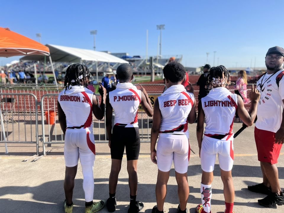 2022 12U mile relay STATE CHAMPIONS!! 🏃🏾‍♂️💨🏆😎#youngrunners #champs #TAAF