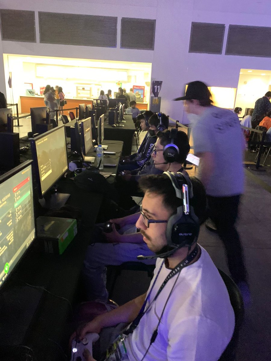 ¡Seguimos en pie en el #HCSMexicoCity22!

Vamos a disputar nuestra match en contra de nuestros amigos de Hydra.

#AurumGang