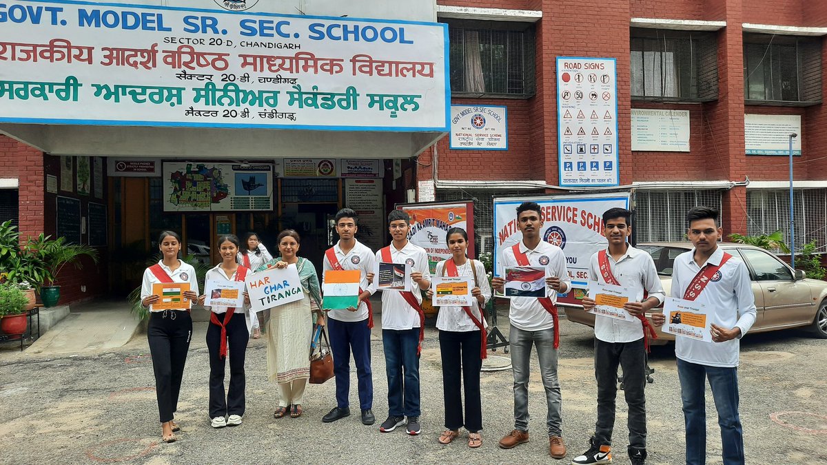 Nsspoabhilasha's tweet image. As part of Azadi ka Amrit Mahotsav ,Har Ghar Tiranga Movement awareness was spread to the parents of the school students by the NSS units of GMSSS 20 D to deepen our connect with the National Flag. #MomentsWithTiranga #gmsss20d #HarGharTiranga @NSSRDChandigarh @narendramodi