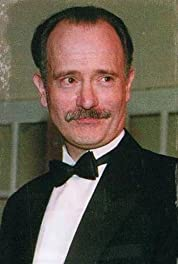 CTropes's tweet photo. Mark Gruenwald has been posthumously inducted into the Eisner Hall of Fame. Well deserved. I grew up on his Captain America run. He was a Marvel Encylopedia and the basis for Mobius from the Loki show. https://t.co/dexBqJnQfG