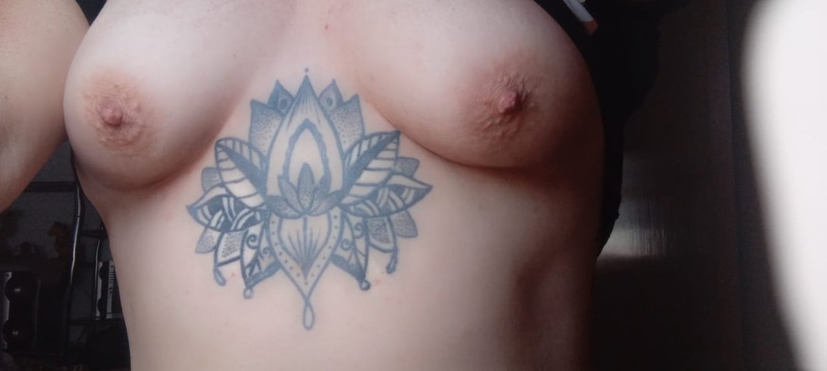 Muñeca de chat rica #ricaiapretadita #girlsrimming #TattooedNudist #GirlFromNowhere