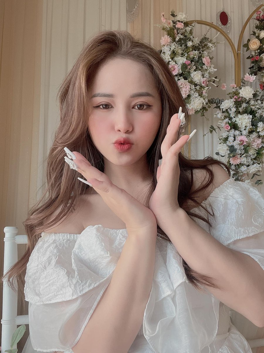 TranTrann2002's tweet photo. Hôm nay nắng đẹp dịu dàng
Cũng như tính cách nhẹ nhàng của iêmmm 😍 https://t.co/0j2NYafQvH