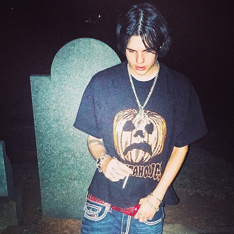 SEMATARY GRAVE MAN on Twitter: 