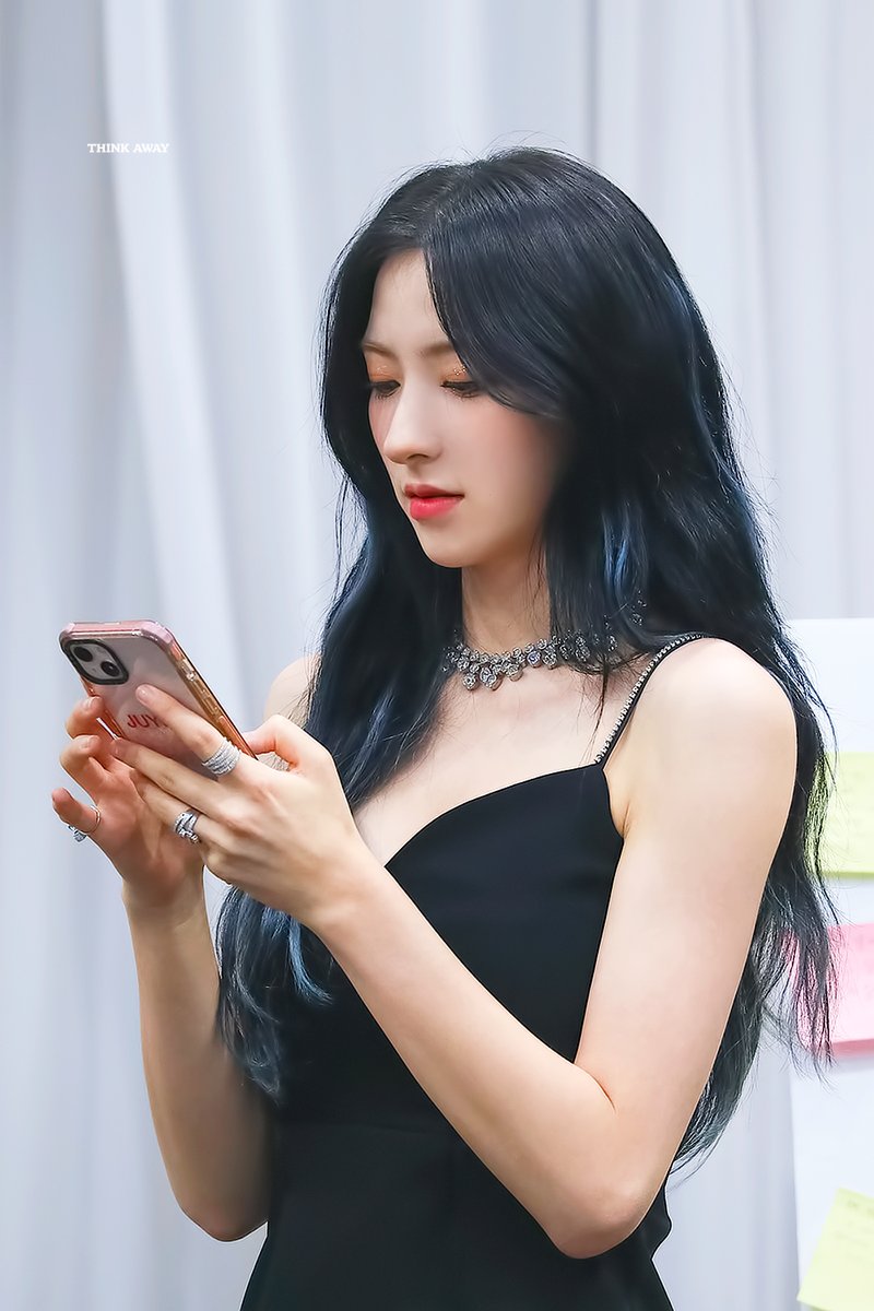 ThinkAway527's tweet photo. 220717

#우주소녀 #WJSN #은서 #EUNSEO #손주연 @WJSN_Cosmic https://t.co/Zcg7oAFnCJ