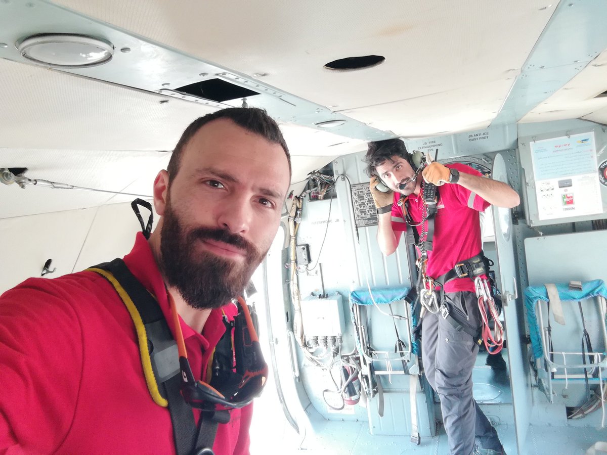 MostafaRrt's tweet photo. 🚨Two cases of air rescue #operations in the #mountains (falling from a height) 🏥🚁⛰️
Sending the rapid response team RRT of Tehran province to the heights of northern #Tehran.
@Iranian_RCS @ifrc
#Everywhere_For_Everyone🏥🌎
#Überall_für_alle
#همه_جا_برای_همه https://t.co/ctJzsydM0K