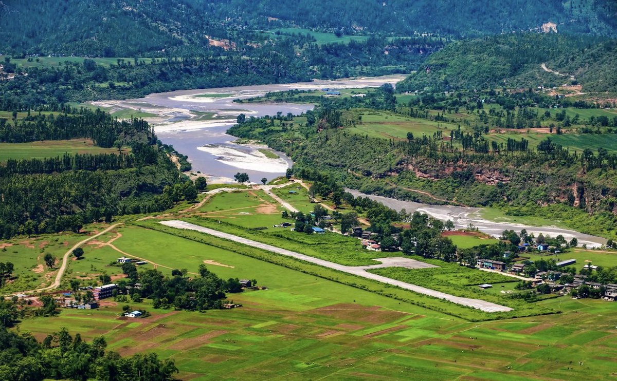 NepalAviation's tweet photo. Can you guess the airport ? Photo Courtesy- Karnali Gallery #stolairport #aviationnepal https://t.co/9EHVrPu7a9