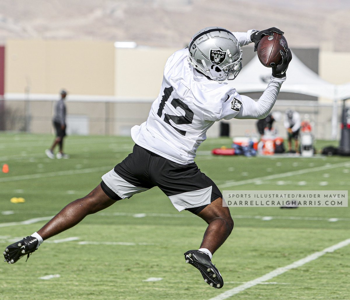 GlobalPhotopro's tweet photo. #JustinHall rocking it at the #Raiders #TrainingCamp this morning in #LasVegas @NFL @CanonUSApro @usnikefootball #football #sports #shotoncanon https://t.co/bmeOUkkb2B