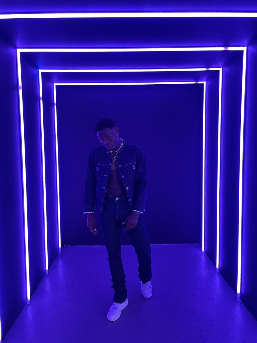 PAPI_OJO's tweet photo. Last night with @YouTube ! Thank you for having me perform.
#papiojo #purple #papiszn https://t.co/Ia0pd0npnT