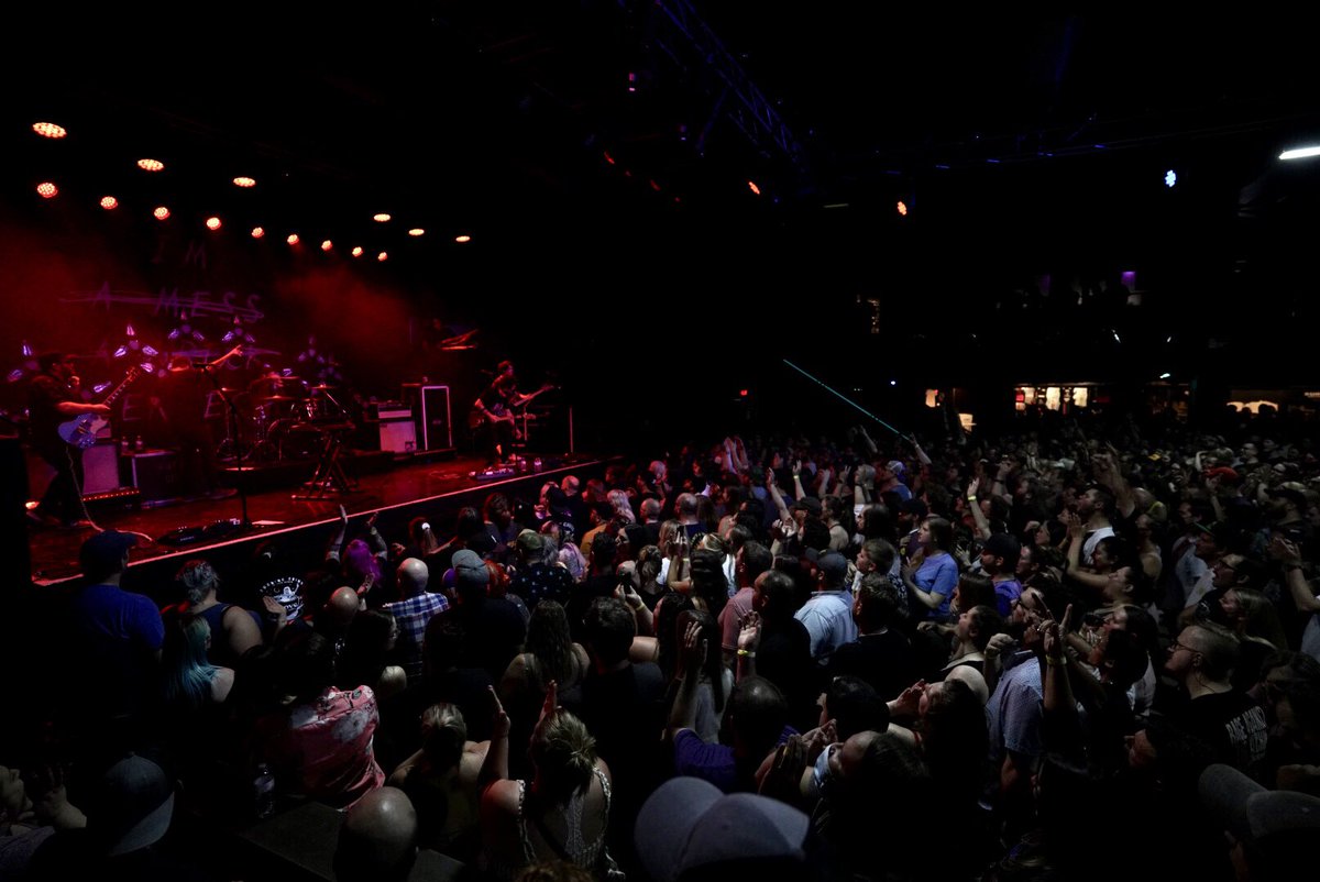 fantailmedia's tweet photo. There’s “sold out”, and then there’s #soldthefuckout @FirstAvenue right now for #MotionCitySoundtrack. “It’s a shame nobody goes to shows in Minneapolis anymore”😂🤘🏻🤘🏻🤘🏻🤘🏻🤘🏻#instantpost for #FirstAvenue https://t.co/76GhBvxqeh