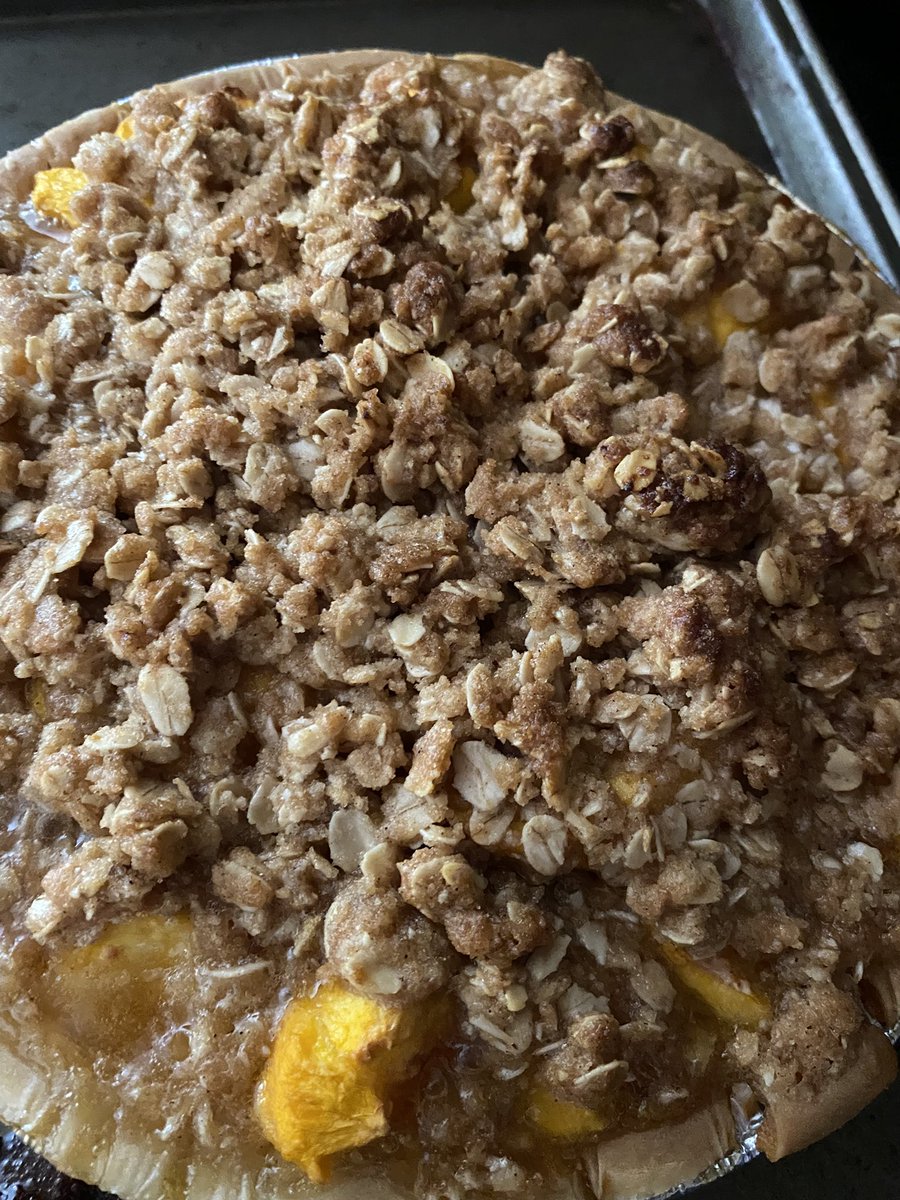 ShellyIteach's tweet photo. I know most of Twitter world doesn’t care, but I made my first gluten free, dairy free peach pie today. It was DELICIOUS! #glutenfree #celiac #almosthomemade I buy the crust at the store. https://t.co/cDCxXsByyL