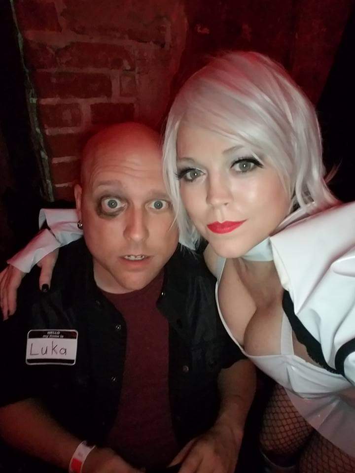 CaturdayN's tweet photo. Friday night
No #TheLastDriveIn
Hard to remember what i did before this last season.
There may be random spam.... tagging #MutantFam, @kinky_horror , and random others here & there.
My fave cosplay:
#MyNameIsLuka
#RandomCat
#Caturday
#FridaysWithoutTheLastDriveInSuck
@Shudder https://t.co/ssiEbQ9Jbb