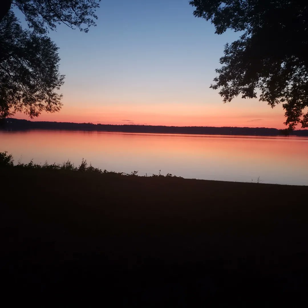 CBelfitt's tweet photo. Loving these sunsets! #NoFilter #nofilterneeded #campingweek #girlscampingtrip #summervacation #smugglerscove #theseviews #beautiful https://t.co/m4p2Vpy6Qq