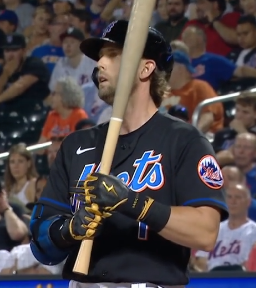 This is so ridiculous. Bro just goes up to the plate with a 2x4