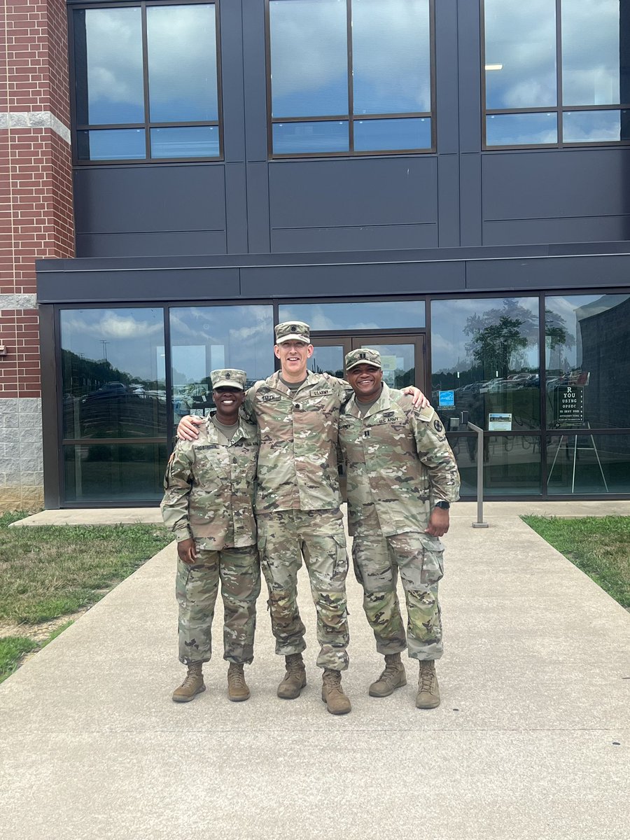 Paul Smith (@pwsmith97) on Twitter photo Had the chance to catch up with Viking 6 and Viking 7 this week while they visited with Soldiers from 553rd Field Feeding Company here at Fort Knox. Great to see them both, hear how well the Soldiers are performing, and share a story or two.
<a href="/61st_QM/">61st Quartermaster Battalion</a> for life! Had the chance to catch up with Viking 6 and Viking 7 this week while they visited with Soldiers from 553rd Field Feeding Company here at Fort Knox. Great to see them both, hear how well the Soldiers are performing, and share a story or two.
<a href="/61st_QM/">61st Quartermaster Battalion</a> for life!